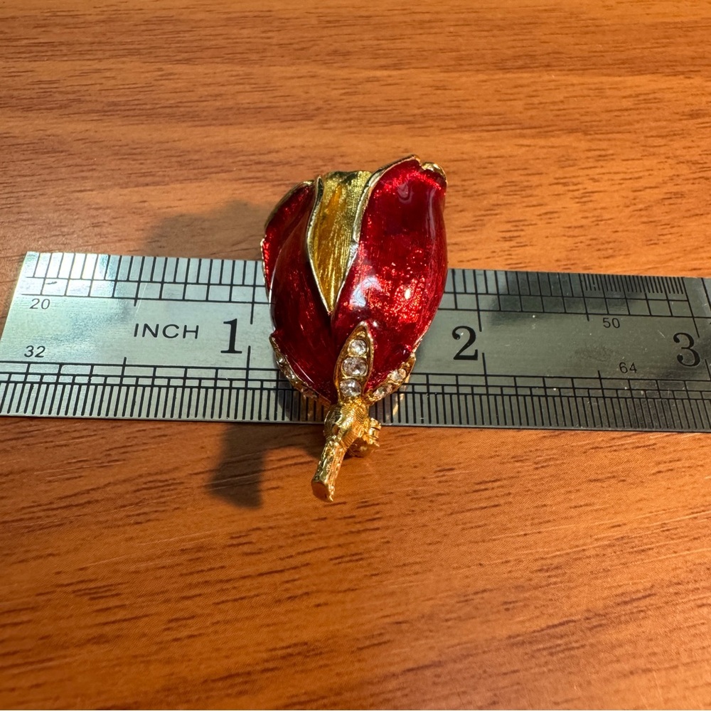 Brooch Red and Gold Rose Pin - Picture 4 of 6